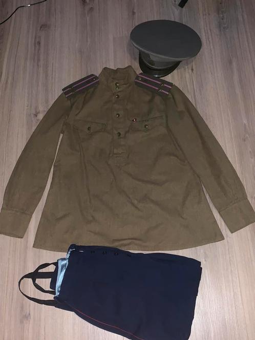 Sovjet oud type infanterie uniform, Verzamelen, Militaria | Algemeen, Landmacht, Kleding of Schoenen, Nederland, Ophalen of Verzenden