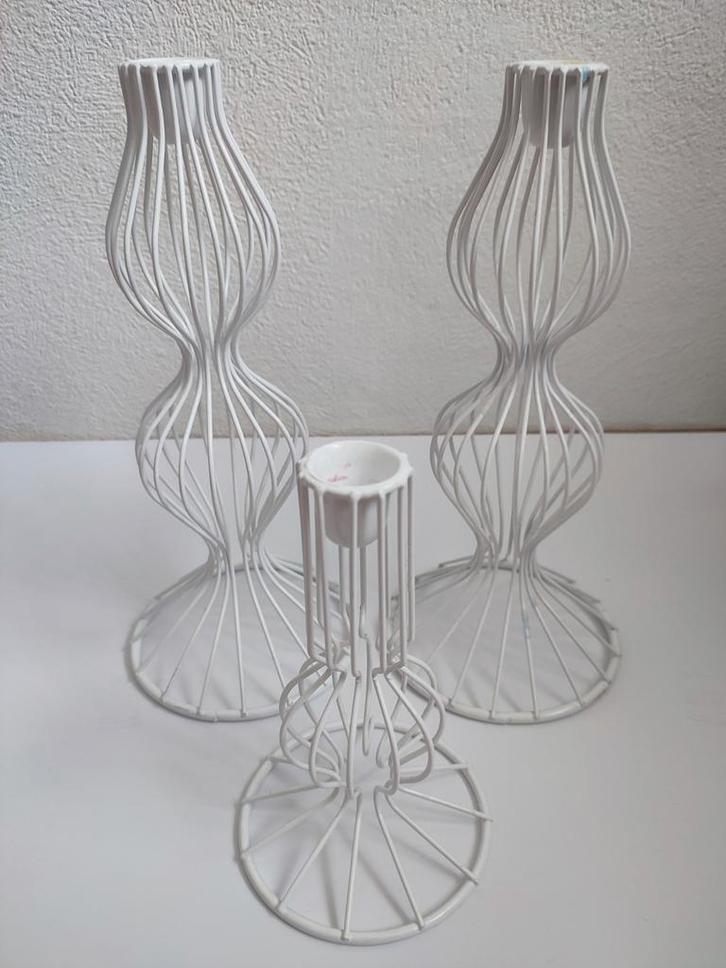 Witte Draad Kandelaars - Set van 3 kaarshouder wit kaars, Huis en Inrichting, Woonaccessoires | Kandelaars en Kaarsen, Gebruikt