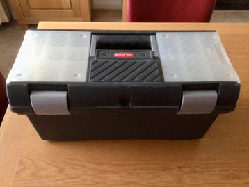 Curver gereedschapskoffer. beschikbaar voor biedingen