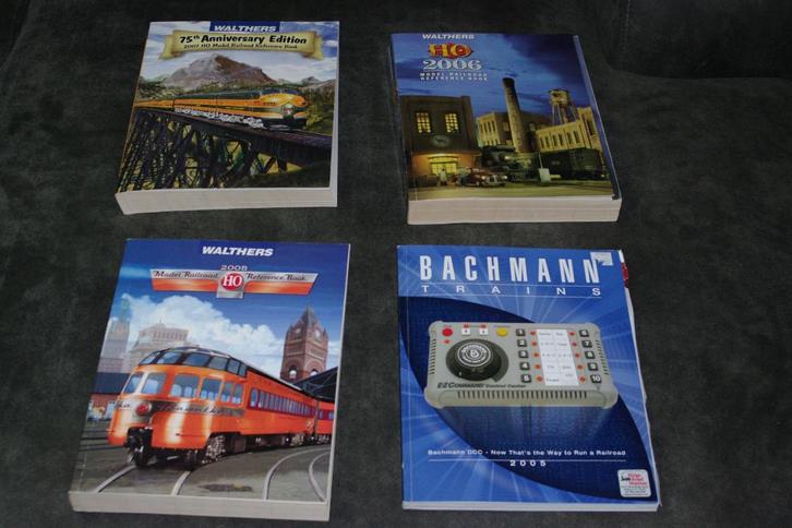 Treincatalogus 20x USA en Europa 1980-er 2000-er jaren, Hobby en Vrije tijd, Modeltreinen | H0, Gelijkstroom, Overige merken, Verzenden