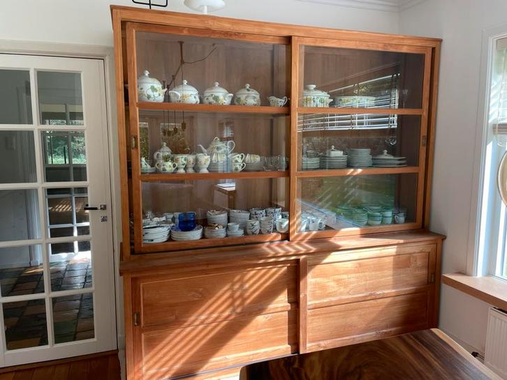 Grote buffetkast / apothekerskast, Huis en Inrichting, Kasten | Buffetkasten, Gebruikt, 200 cm of meer, 25 tot 50 cm, Ophalen