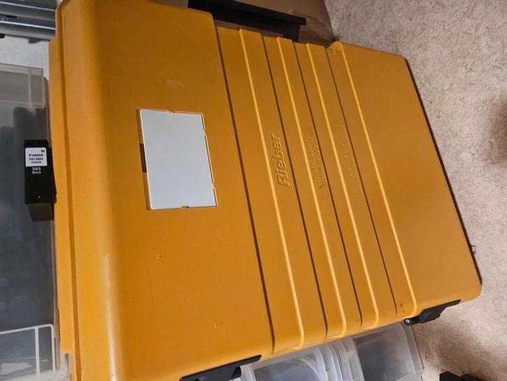 iso box, Doe-het-zelf en Verbouw, Kratten en Dozen, Gebruikt, Ophalen