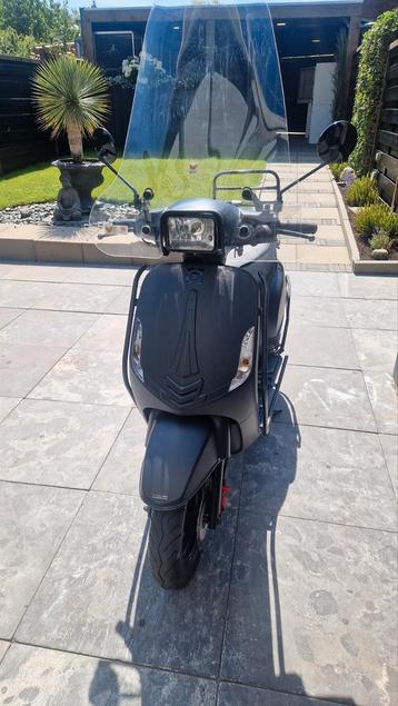 AGM VX50 SI   EFI injectie snor scooter bj 2020 beschikbaar voor biedingen
