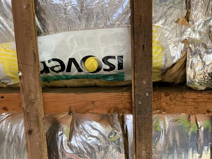 Dakisolatie - Glaswol (naar schatting uit 2005), Doe-het-zelf en Verbouw, Isolatie en Afdichting, Gebruikt, Dakisolatie, Glaswol