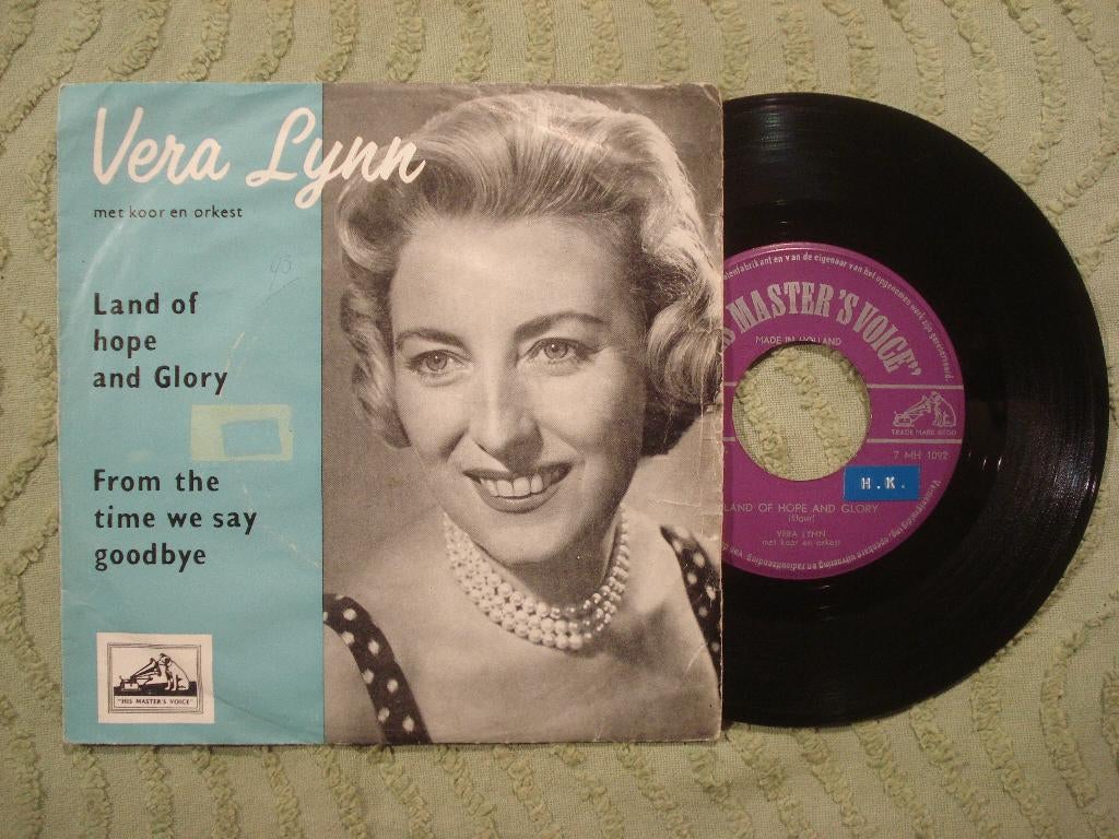 Vera Lynn 7" Vinyl Single: ‘Land of hope and glory’ (NL), 7 inch, Single, Ophalen of Verzenden, Zo goed als nieuw