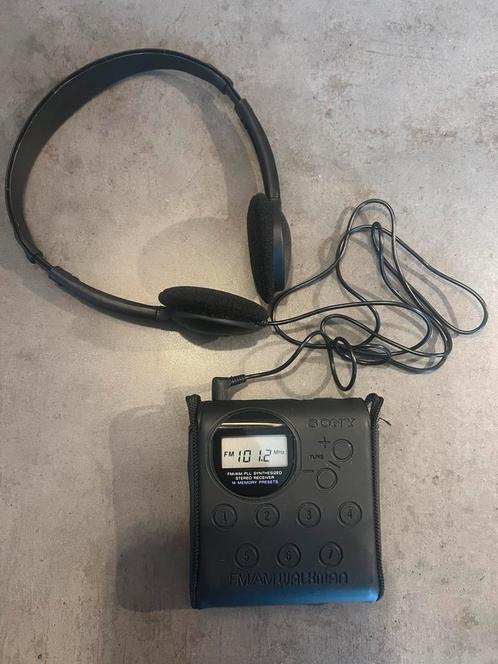 Sony Walkman SRF-M40W inclusief nieuwe headphones, Audio, Tv en Foto, Walkmans, Discmans en Minidiscspelers, Walkman, Ophalen of Verzenden