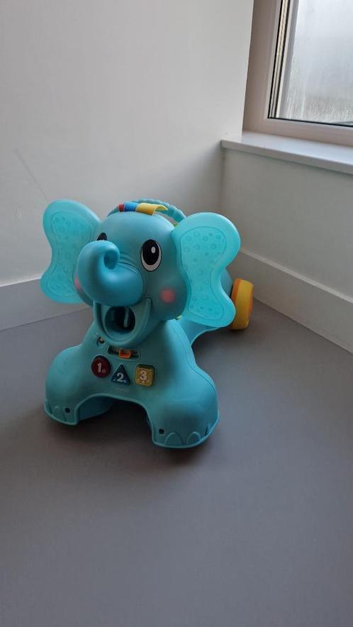 Infantino Olifant loopwagen, Kinderen en Baby's, Speelgoed | Babyspeelgoed, Zo goed als nieuw, Overige typen, Met licht, Met geluid