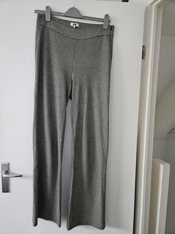 Nette lange high waist broek maat L te koop, Kleding | Dames, Broeken en Pantalons, Zo goed als nieuw, Maat 42/44 (L), Grijs, Lang