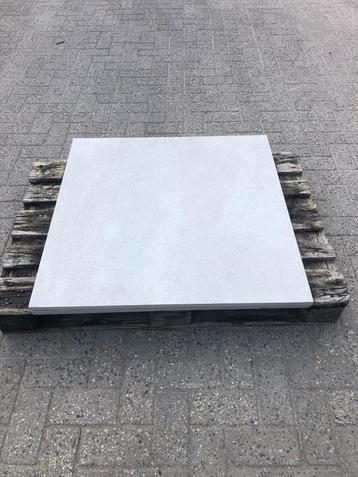 restant partijtegels keramische terrastegels 90x90x2 grigio beschikbaar voor biedingen
