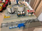 LEGO Shell Olie Station - 7777 12 volt, Kinderen en Baby's, Speelgoed | Duplo en Lego, Ophalen of Verzenden, Gebruikt, Complete set