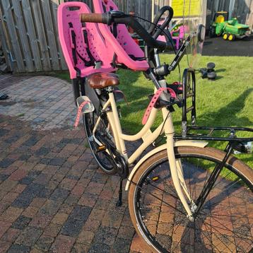Damesfiets met 2 kinderzitjes en windscherm beschikbaar voor biedingen
