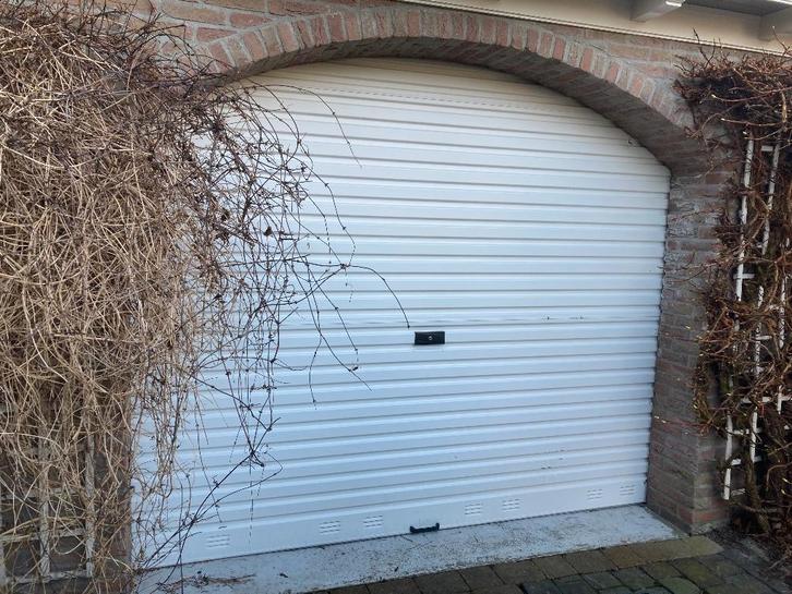 Garage rol deur, Doe-het-zelf en Verbouw, Deuren en Horren, Gebruikt, Garagedeur, 215 cm of meer, 120 cm of meer, Metaal, Ophalen