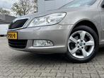 Skoda Octavia 1.2 TSI Elegance Business Line AUTOMAAT, Auto's, Skoda, Origineel Nederlands, Te koop, 5 stoelen, Beige