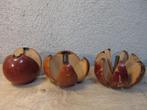 Antieke houten appels met scharnierende partjes, Antiek en Kunst, Antiek | Woonaccessoires, Ophalen of Verzenden