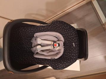Maxi cosi pebble - pro i-size incl. Isofix base en verkleine beschikbaar voor biedingen