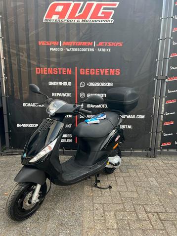 NIEUWSTAAT Piaggio Zip 2-takt BROM 2t 2017 GRATIS BEZORGD!! beschikbaar voor biedingen