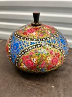 Papier-mâché decoratieve doos met bloemmotieven uit Kashmir, Ophalen of Verzenden