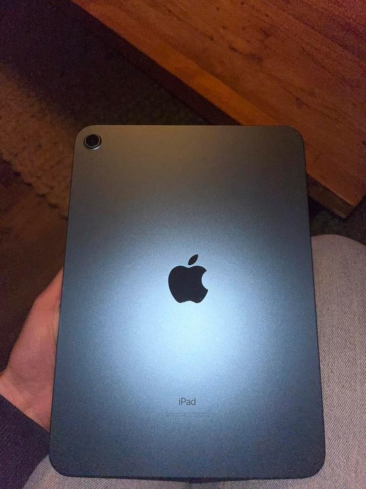 Ipad 10e generatie - ZO GOED ALS NIEUW, Computers en Software, Apple iPads, Zo goed als nieuw, Apple iPad, 10 inch, 64 GB, Blauw