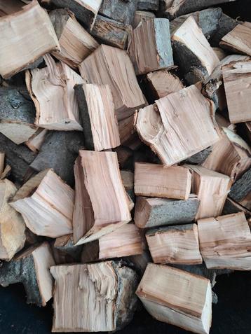 Appel rookhout chunks beschikbaar voor biedingen