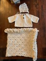 Zelfgemaakte witte babysetje met deken mutsje en vestje, Ophalen, Nieuw