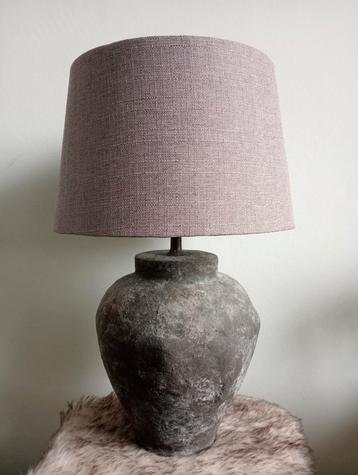 Kruiklamp met lampenkap handgemaakt beschikbaar voor biedingen