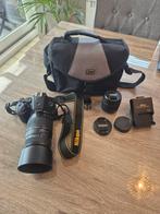 Camera Nikon D3500 + bijhorende lenzen, Ophalen of Verzenden, Zo goed als nieuw, Telelens