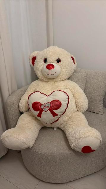 Teddybeer XXL beschikbaar voor biedingen