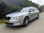 Skoda Superb Combi 3.6 FSI Elegance 4x4 Business Line / AUTO, Auto's, Skoda, Euro 5, Gebruikt, 2000 kg, Blauw