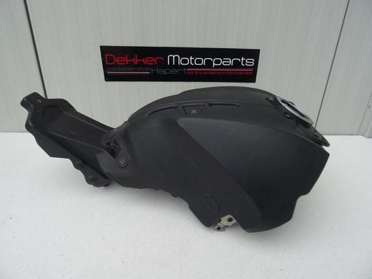 Benzine Tank / Fuel Tank Ducati Monster 696 / 796 / 1100, Motoren, Onderdelen | Ducati, Gebruikt, Ophalen of Verzenden