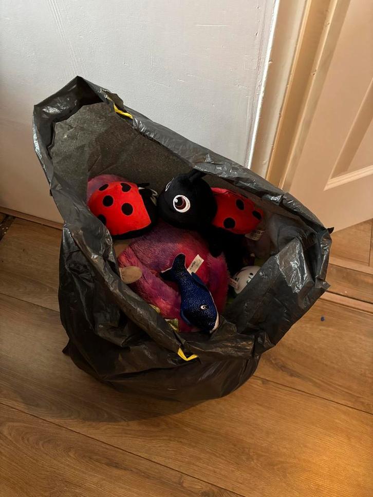 Zak vol knuffels, Kinderen en Baby's, Speelgoed | Knuffels en Pluche, Gebruikt, Overige typen, Ophalen