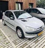 Peugeot 206 1.4 5D 2004 Grijs, Auto's, Peugeot, Voorwielaandrijving, 4 cilinders, Origineel Nederlands, Particulier