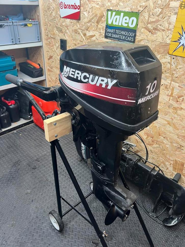 Mercury 9.9 / 10 pk 2 takt buitenboordmotor kortstaart, Watersport en Boten, Buiten- en Binnenboordmotoren, Zo goed als nieuw