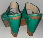 Plateau klompjes groen met hoge hakken maat 36, Kleding | Dames, Schoenen, Ophalen of Verzenden, Zo goed als nieuw, Schoenen met hoge hakken