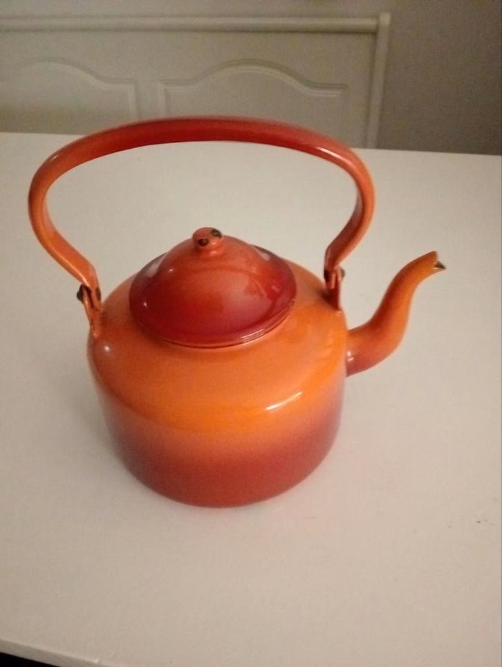 Emaille Fluitketel Jaren 60 - Oranje, Huis en Inrichting, Keuken | Keukenbenodigdheden, Ophalen of Verzenden
