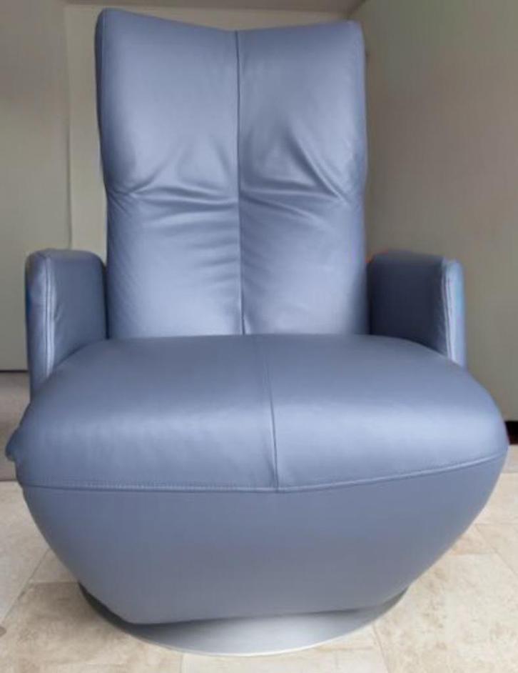 2 lederen electrisch bedienbare relaxfauteuils Leolux Kepler, Huis en Inrichting, Fauteuils, Zo goed als nieuw, Leer, Metaal, 50 tot 75 cm