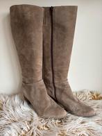 Be One duede lederen laarzen taupe maat 40, Kleding | Dames, Schoenen, Hoge laarzen, Beige, Ophalen of Verzenden, Zo goed als nieuw