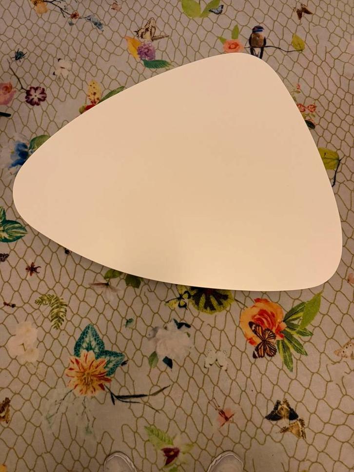 Leolux salontafels organisch zo goed als nieuw, Huis en Inrichting, Tafels | Salontafels, Zo goed als nieuw, Minder dan 50 cm