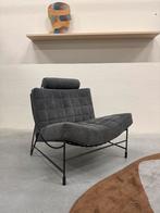 Als nieuw Leolux Volare Fauteuil Alcantara Grey Design stoel, Huis en Inrichting, Fauteuils, Leolux, 75 tot 100 cm, Ophalen of Verzenden