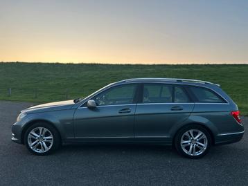 Mercedes-Benz C-klasse Estate 180 Motor lekt olie! Lees adve beschikbaar voor biedingen