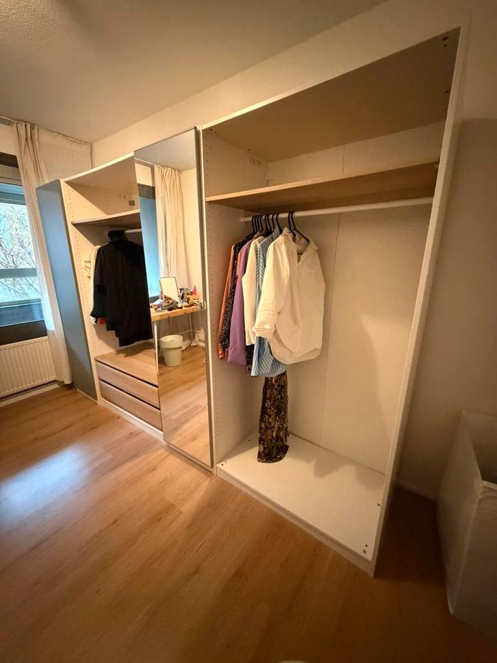 IKEA PAX Kast 300 cm breed x 200 cm hoog met accessoires, Huis en Inrichting, Kasten | Kledingkasten, Zo goed als nieuw, 200 cm of meer