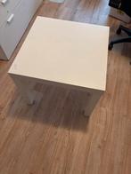Vierkant houten tafeltje, Huis en Inrichting, Ophalen, Gebruikt, 50 tot 75 cm, Vierkant