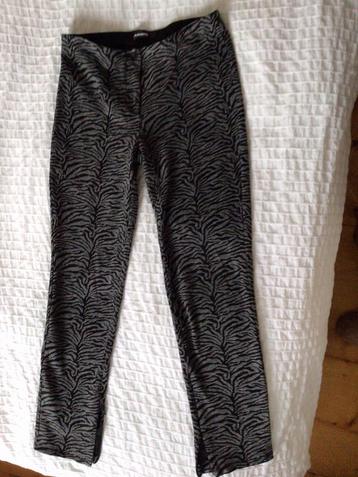 Cambio damesbroek, mt 38 zwart grijs dierenprint luxe merk beschikbaar voor biedingen