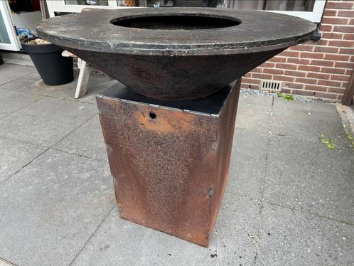 Originele Ofyr Classic Corten 100 met herstelde sokkel, Tuin en Terras, Houtskoolbarbecues, Gebruikt, Ophalen
