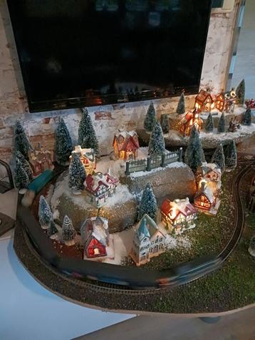 Compleet kerstdorp met alles er op en er aan beschikbaar voor biedingen