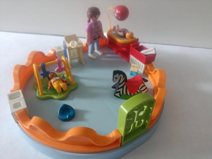 Playmobil Kinderdagverblijf 5570, Kinderen en Baby's, Speelgoed | Playmobil, Zo goed als nieuw, Complete set, Ophalen of Verzenden