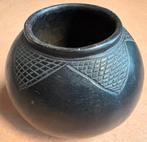 Zwaar Zoeloe potje, Zuid-Afrika, fraai bewerkt, Ophalen of Verzenden