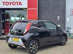Toyota Aygo X-Joy Automaat € 14.900,00, Stof, 4 stoelen, Zwart, Origineel Nederlands