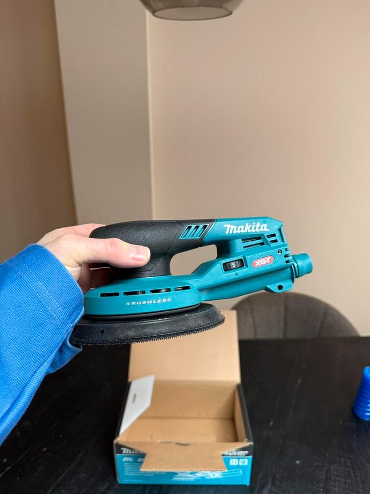 Makita Excentrische Schuurmachine - Topconditie!, Doe-het-zelf en Verbouw, Gereedschap | Schuurmachines, Nieuw, Excentrische schuurmachine