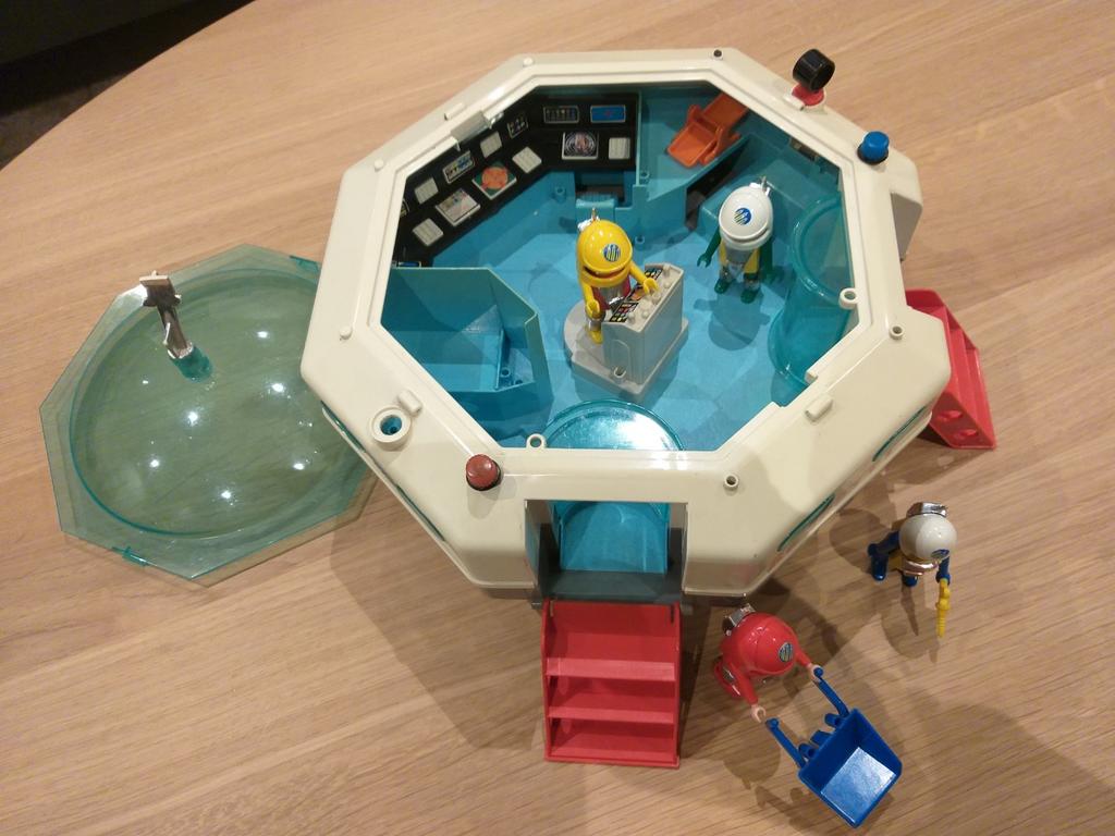 Playmobil Vintage Schotel Ruimtevaarders, Kinderen en Baby's, Speelgoed | Playmobil, Ophalen of Verzenden, Gebruikt, Los playmobil