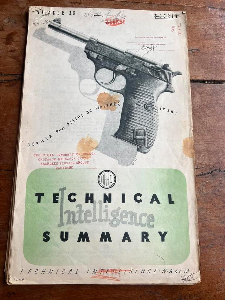 WO2 Amerikaans Geheim Rapport StG44 P38 Tanks etc 1944, Verzamelen, Militaria | Tweede Wereldoorlog, Landmacht, Boek of Tijdschrift